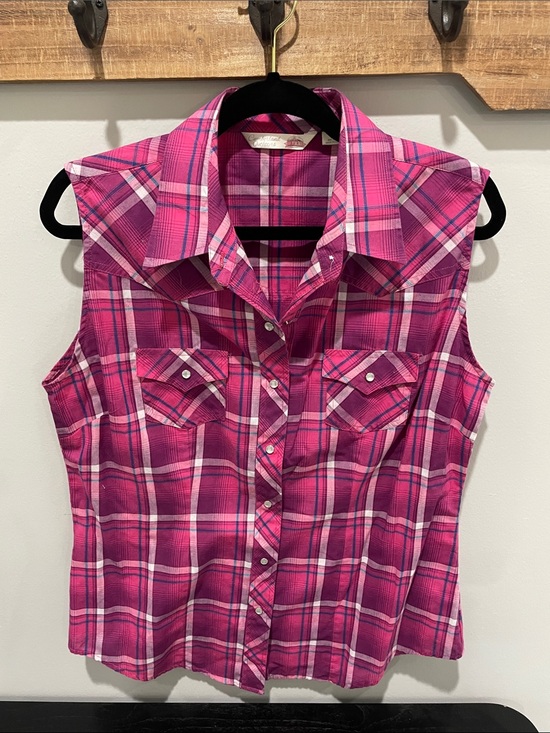Tops - Cumberland Outfitters Pink Plaid Sleeveless Western Shirt